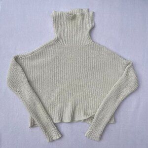 Cream Fuzzy Soft Knit Ivy + Main Turtleneck Cropped Long Sleeve Size XS Fall